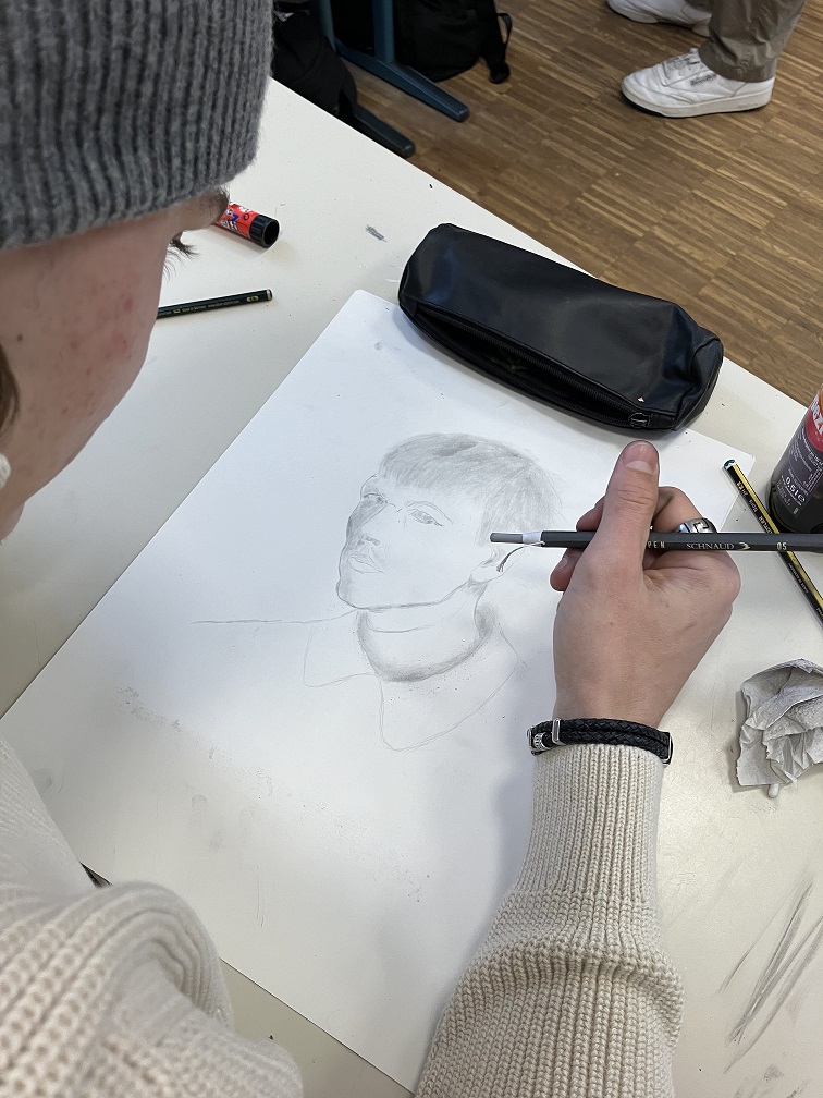 Praktische Übungen mit Bleistift